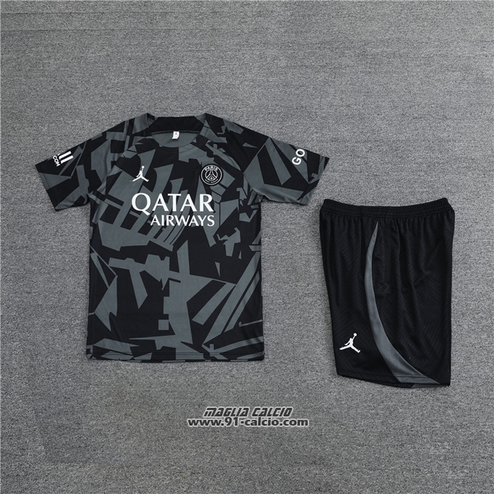 Tuta da Track
 Paris Saint-Germain Manica Corta
 2022-2023 Grigio
 - Pantaloncini
